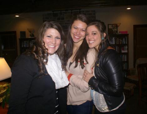 579627_581067619829_845446099_n